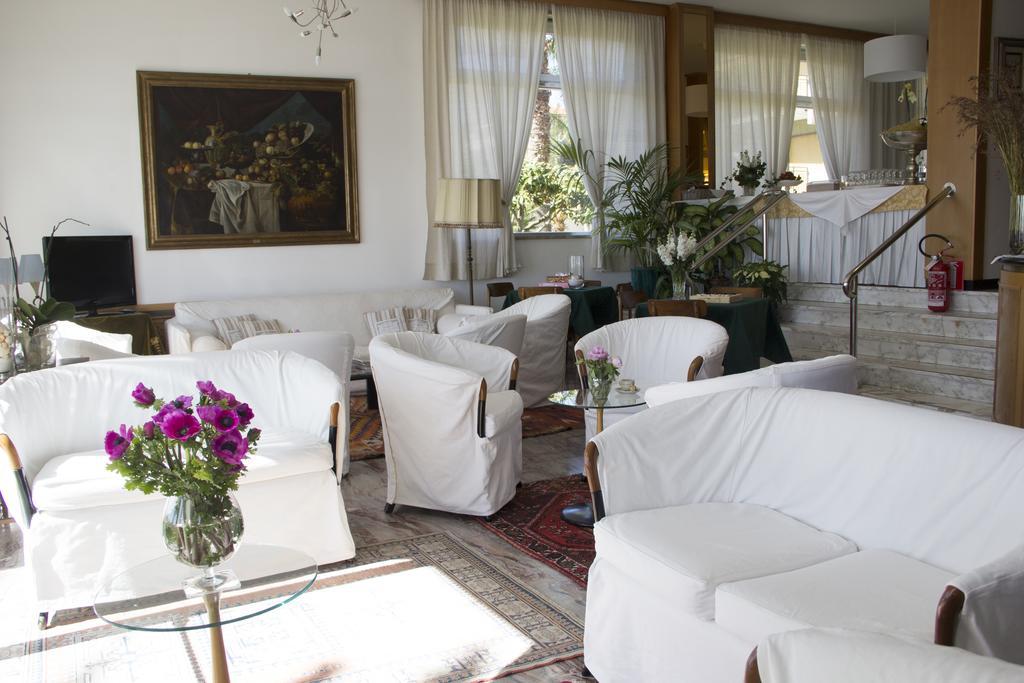 Hotel Miramare Diano Marina Exterior photo